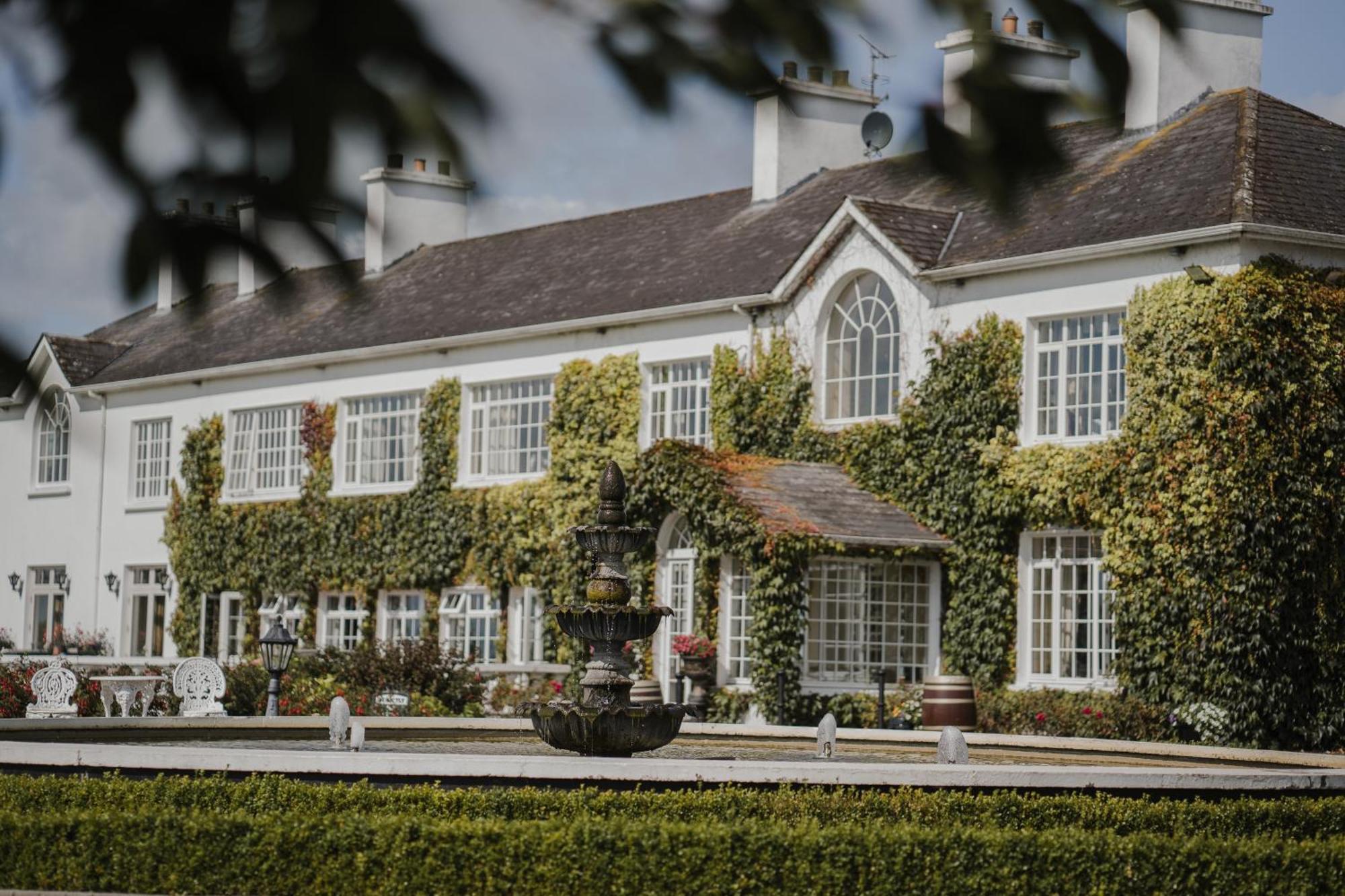 Crover House Hotel & Golf Club Mountnugent Dış mekan fotoğraf