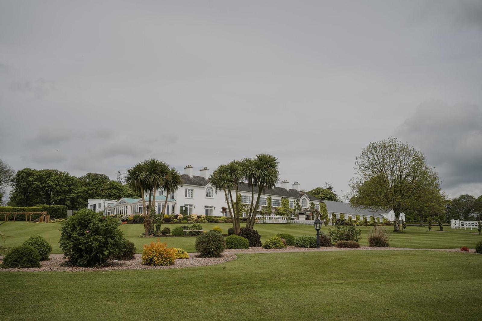 Crover House Hotel & Golf Club Mountnugent Dış mekan fotoğraf