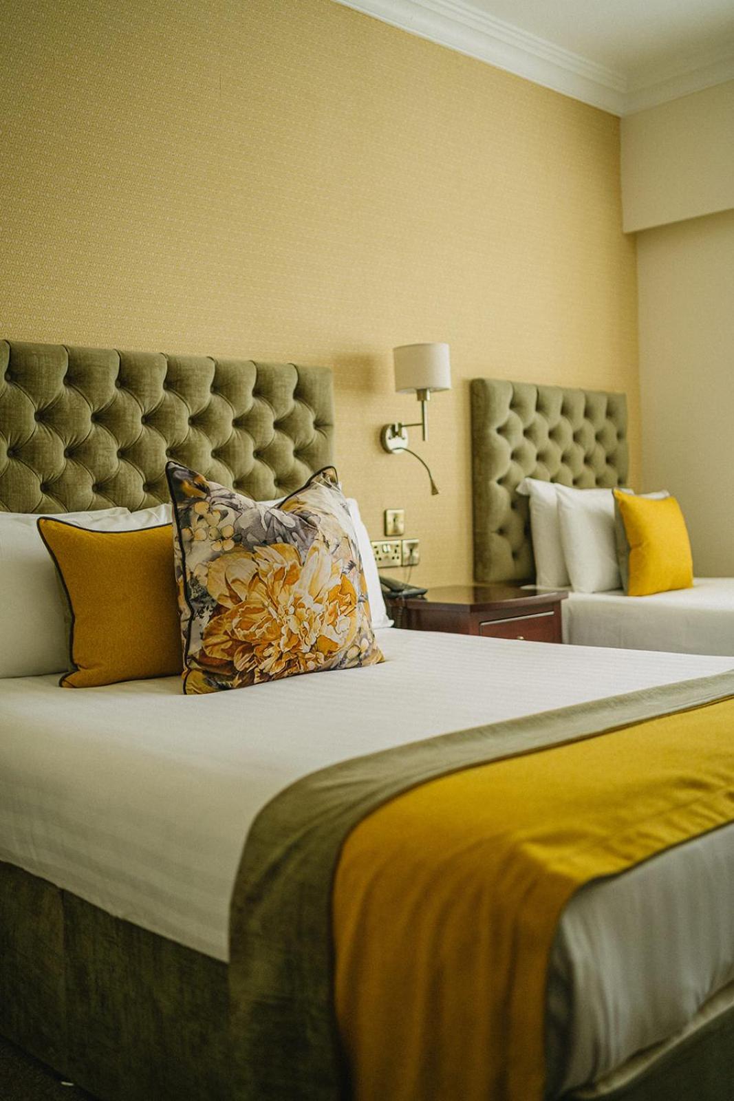 Crover House Hotel & Golf Club Mountnugent Dış mekan fotoğraf