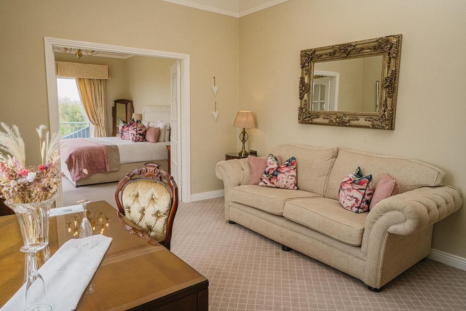 Crover House Hotel & Golf Club Mountnugent Dış mekan fotoğraf