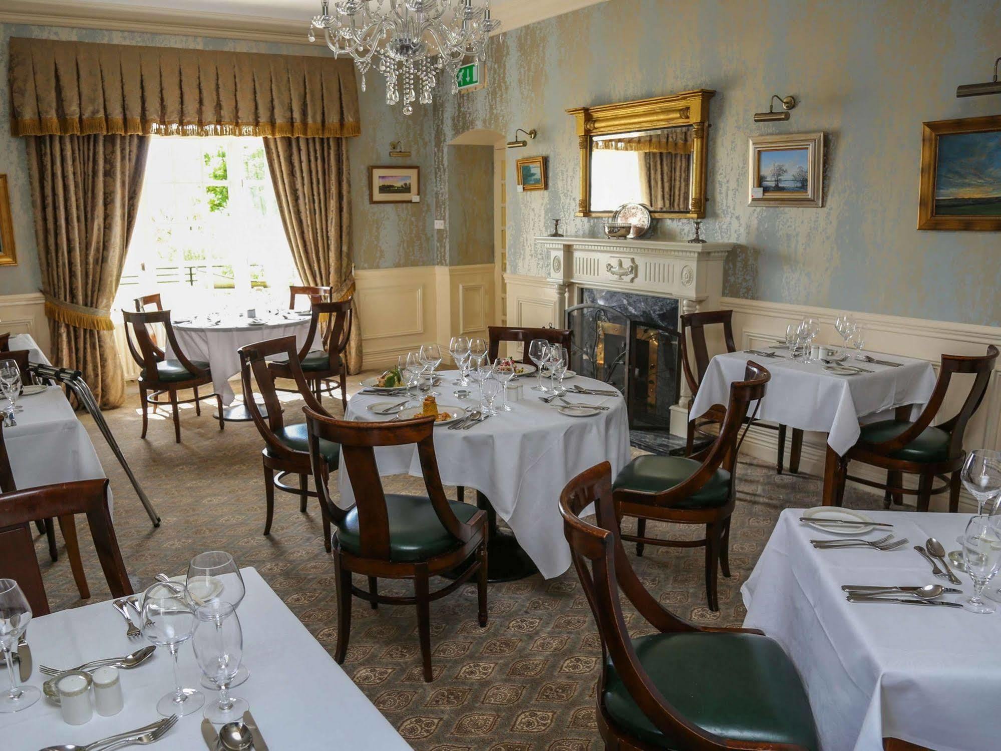Crover House Hotel & Golf Club Mountnugent Dış mekan fotoğraf