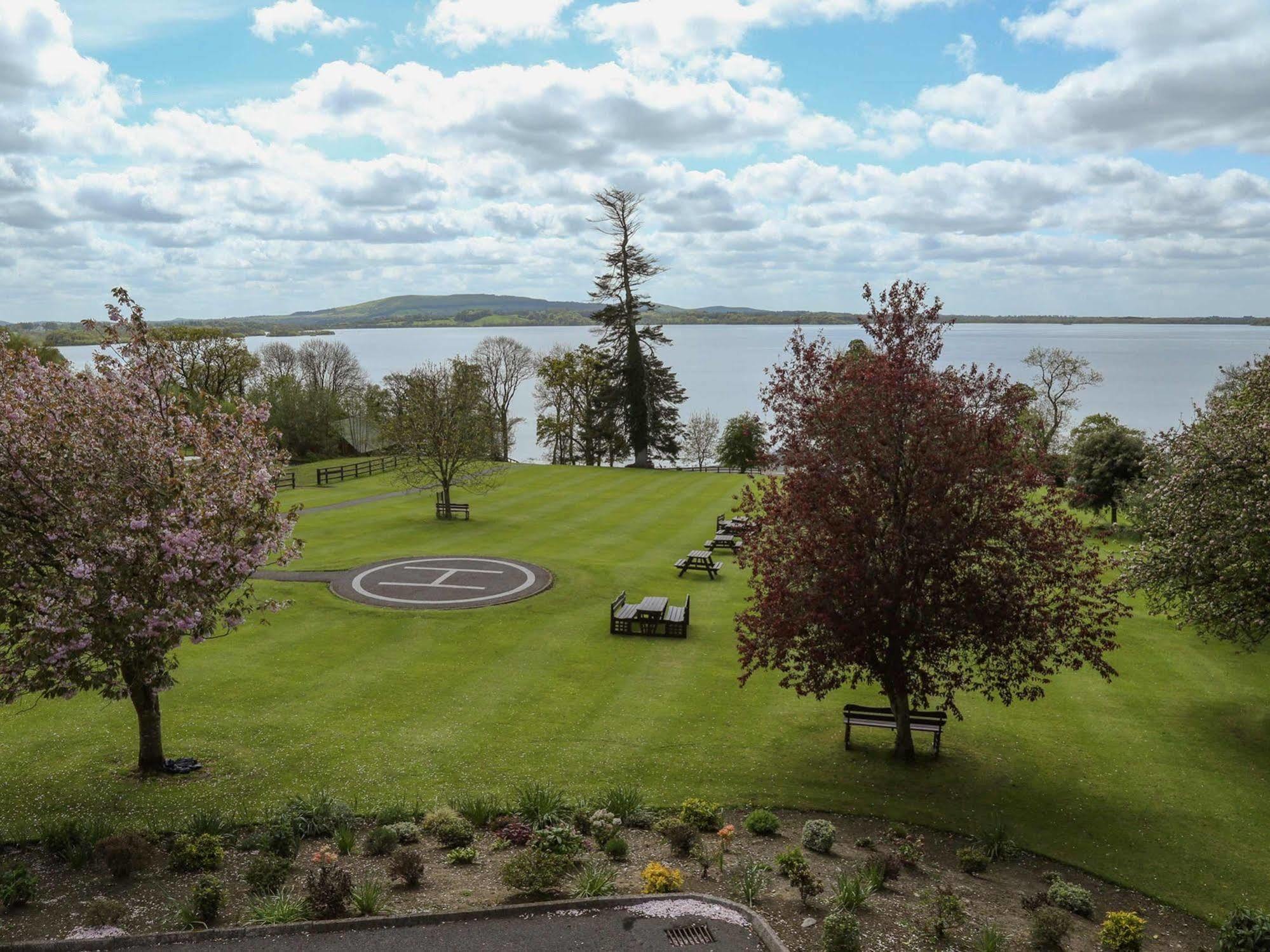 Crover House Hotel & Golf Club Mountnugent Dış mekan fotoğraf