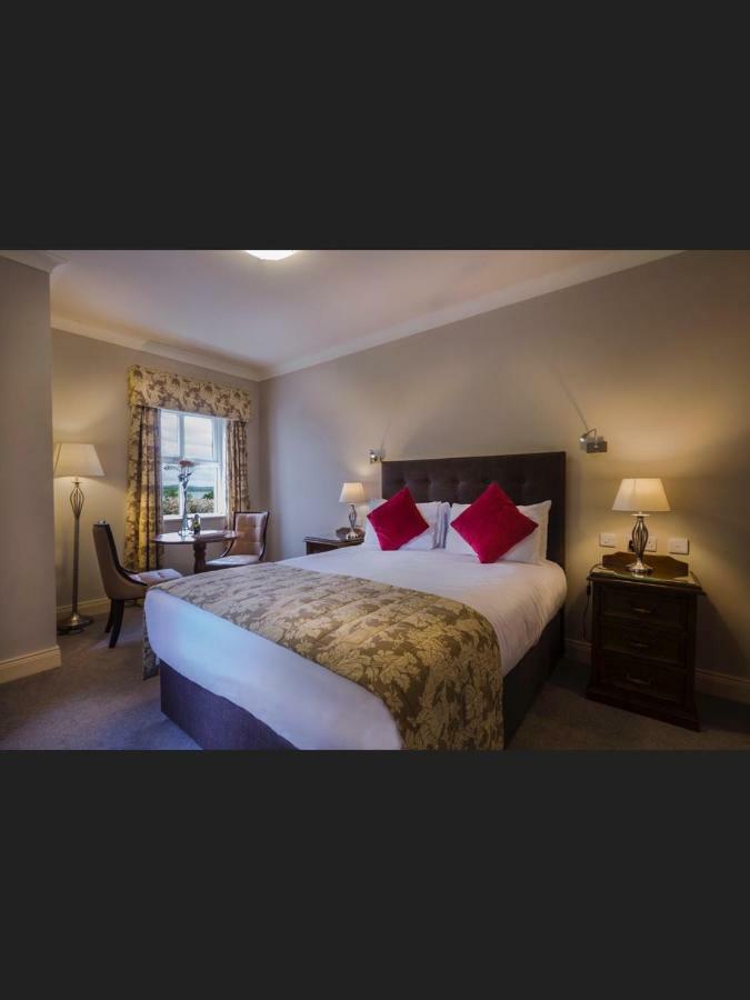 Crover House Hotel & Golf Club Mountnugent Dış mekan fotoğraf