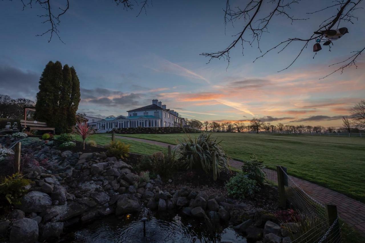 Crover House Hotel & Golf Club Mountnugent Dış mekan fotoğraf